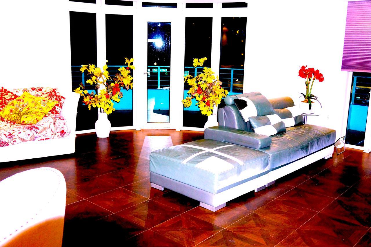 Ocean Five Condo Hotel ไมอามีบีช ภายนอก รูปภาพ