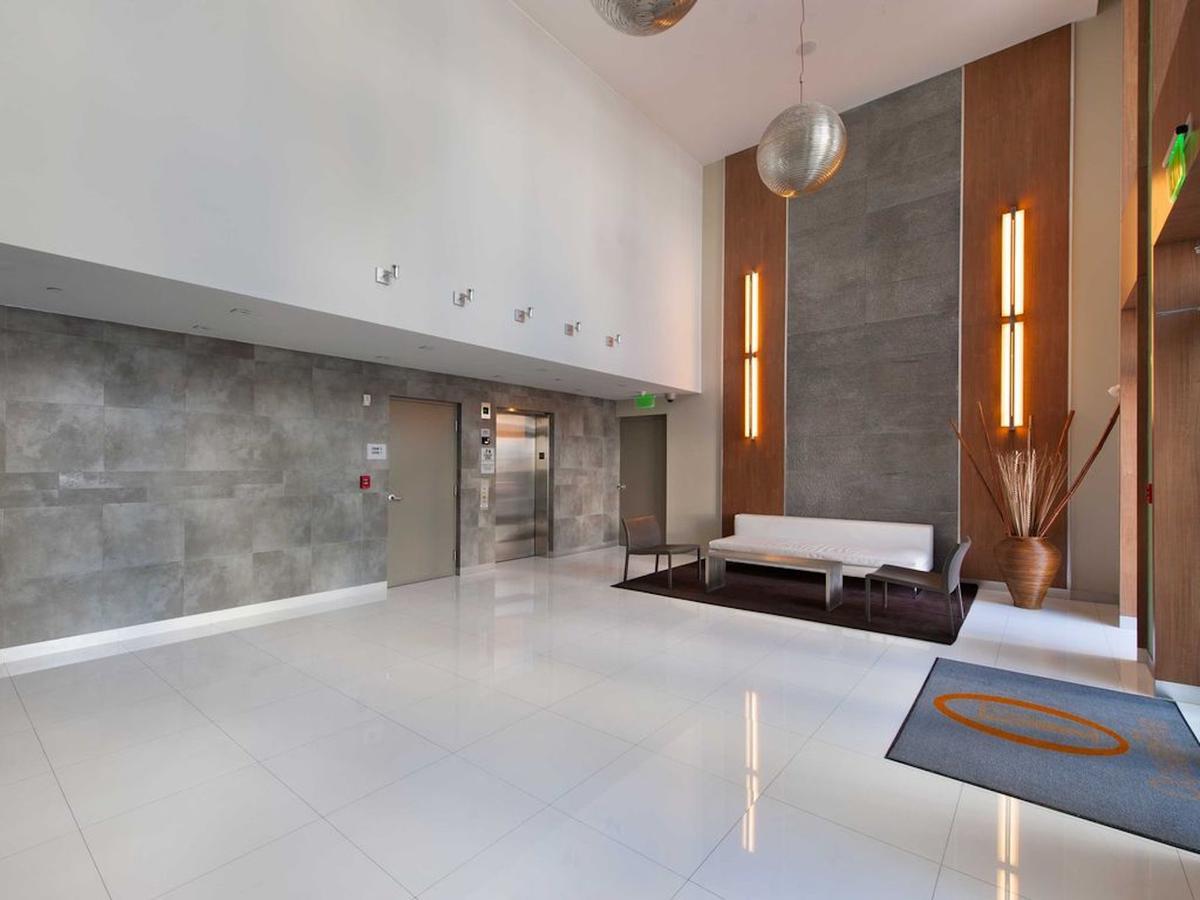 Ocean Five Condo Hotel ไมอามีบีช ภายนอก รูปภาพ