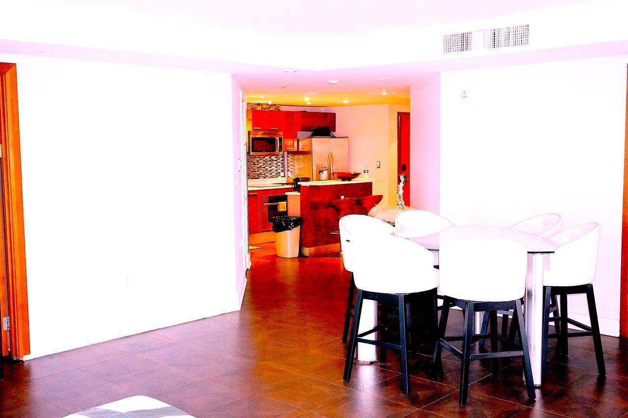 Ocean Five Condo Hotel ไมอามีบีช ภายนอก รูปภาพ
